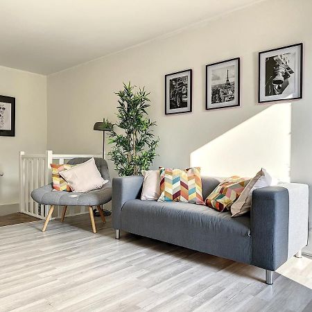 Charmant Appartement Avec Terrasse Parking Ispagnac Exteriér fotografie