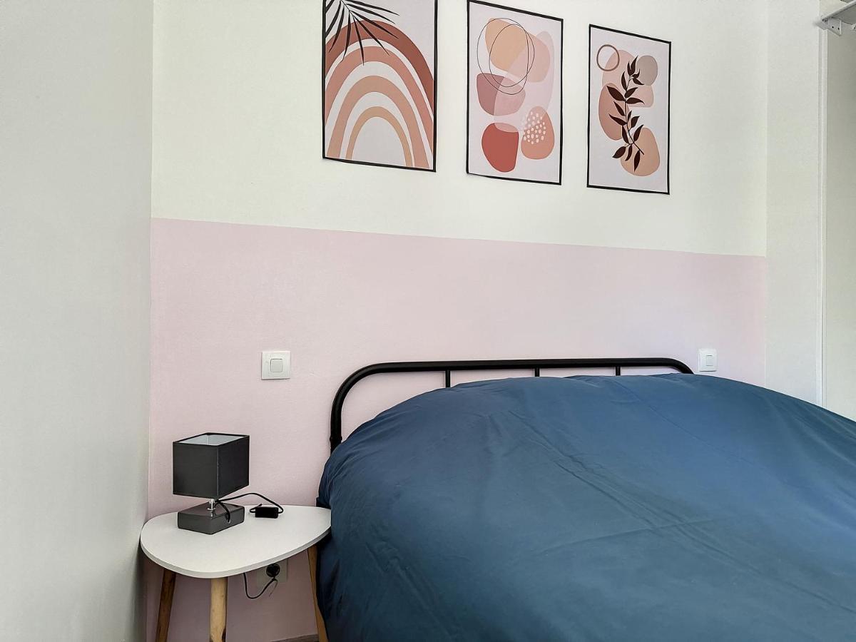Charmant Appartement Avec Terrasse Parking Ispagnac Exteriér fotografie
