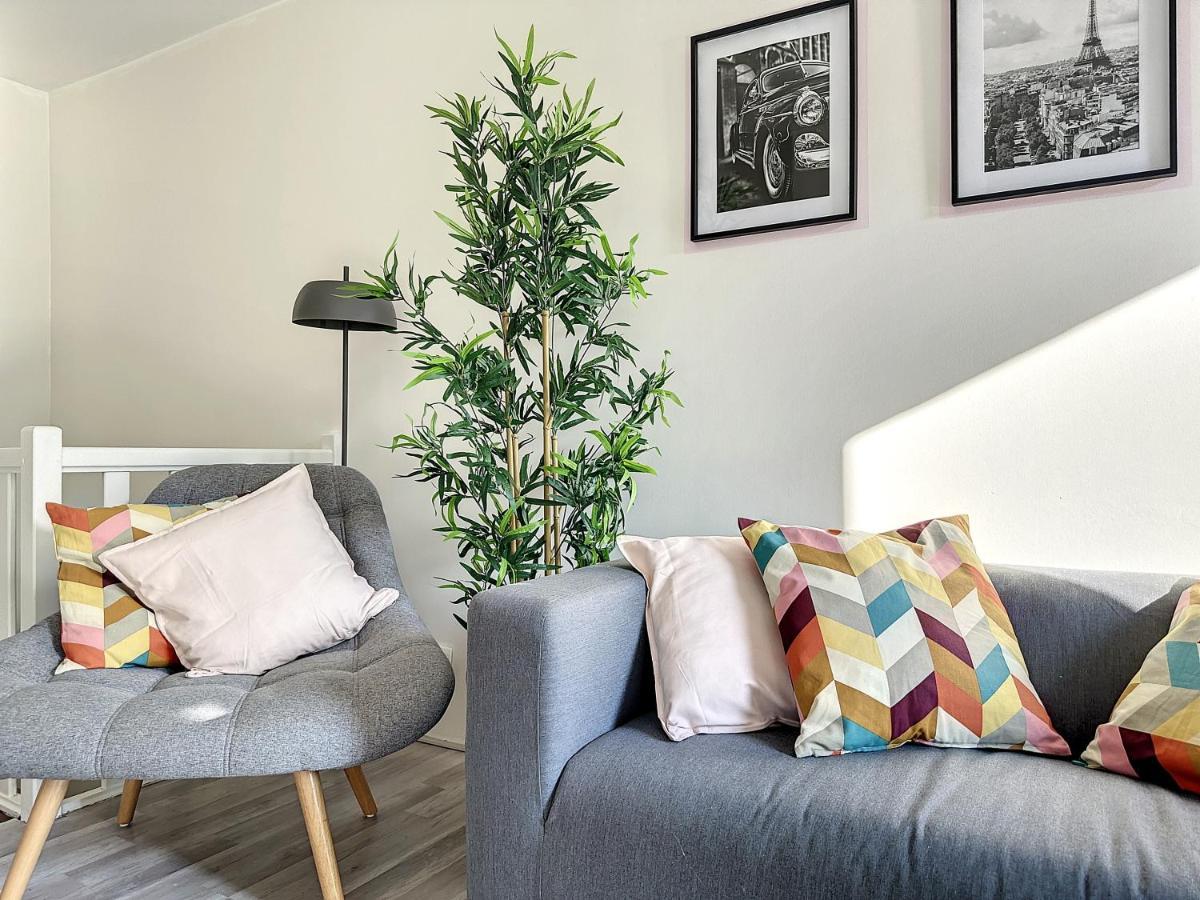 Charmant Appartement Avec Terrasse Parking Ispagnac Exteriér fotografie